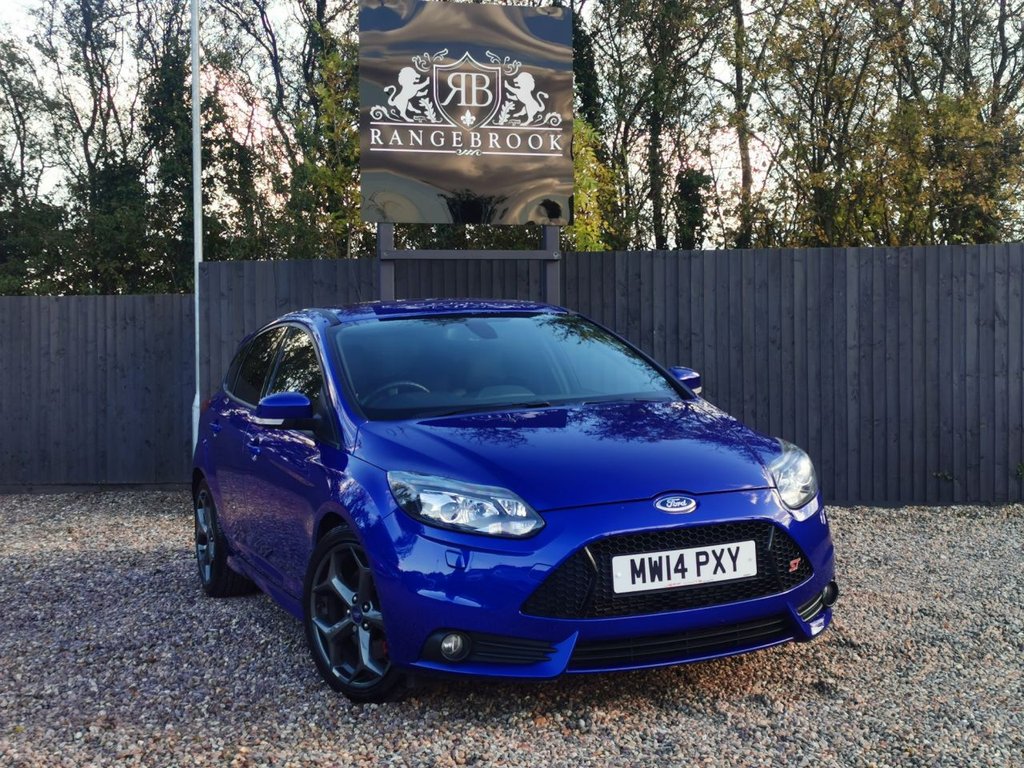 View our FORD FOCUS