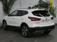 USED 2019 19 NISSAN QASHQAI 1.3 DIG-T N-CONNECTA 5d 140 BHP SAT NAV PANORAMIC ROOF