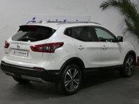 USED 2019 19 NISSAN QASHQAI 1.3 DIG-T N-CONNECTA 5d 140 BHP SAT NAV PANORAMIC ROOF
