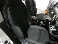 USED 2019 19 NISSAN QASHQAI 1.3 DIG-T N-CONNECTA 5d 140 BHP SAT NAV PANORAMIC ROOF