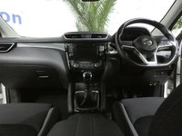 USED 2019 19 NISSAN QASHQAI 1.3 DIG-T N-CONNECTA 5d 140 BHP SAT NAV PANORAMIC ROOF