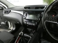 USED 2019 19 NISSAN QASHQAI 1.3 DIG-T N-CONNECTA 5d 140 BHP SAT NAV PANORAMIC ROOF