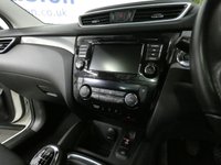 USED 2019 19 NISSAN QASHQAI 1.3 DIG-T N-CONNECTA 5d 140 BHP SAT NAV PANORAMIC ROOF