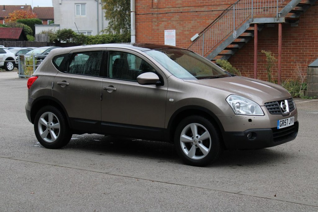 View our NISSAN QASHQAI