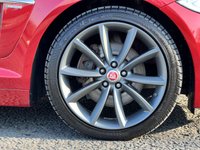 USED 2015 65 JAGUAR XF 2.2 D R-SPORT 4d 200 BHP 8 SPEED AUTO Meridian Sound Black Pack 8 Speed
