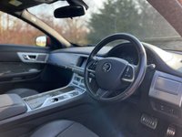 USED 2015 65 JAGUAR XF 2.2 D R-SPORT 4d 200 BHP 8 SPEED AUTO Meridian Sound Black Pack 8 Speed
