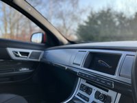 USED 2015 65 JAGUAR XF 2.2 D R-SPORT 4d 200 BHP 8 SPEED AUTO Meridian Sound Black Pack 8 Speed