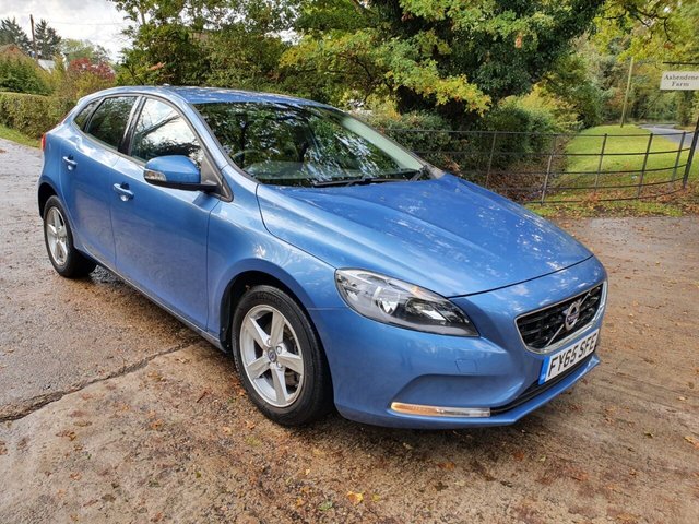 2015 65 Volvo V40 2.0 T2 ES 5d 120 BHP