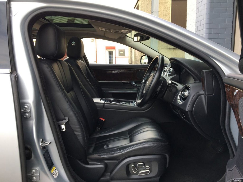 USED 2011 11 JAGUAR XJ 3.0 D V6 PREMIUM LUXURY SWB 4d 275 BHP FINANCE AVAILABLE