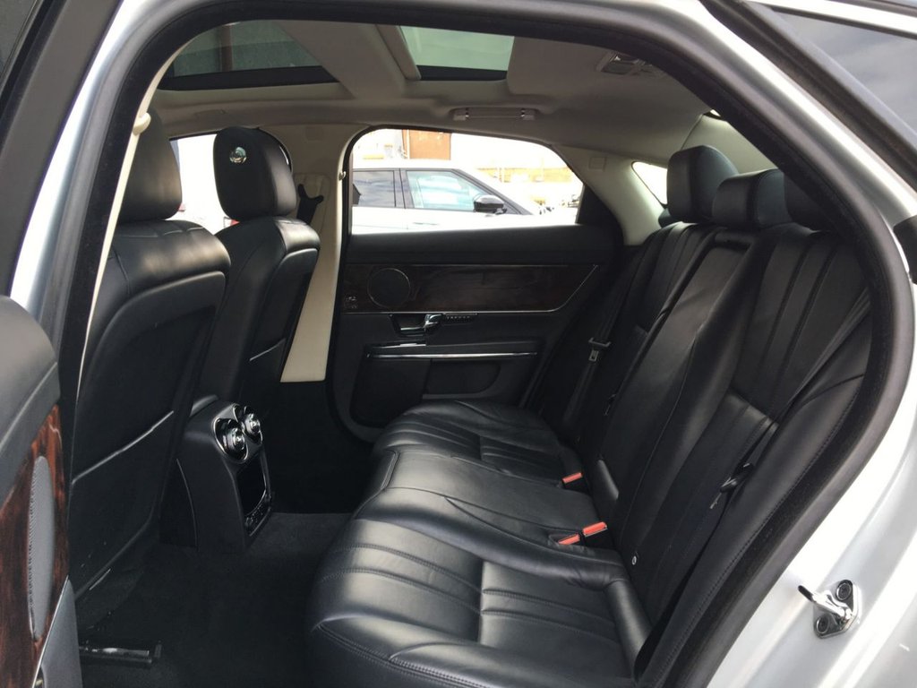 USED 2011 11 JAGUAR XJ 3.0 D V6 PREMIUM LUXURY SWB 4d 275 BHP FINANCE AVAILABLE