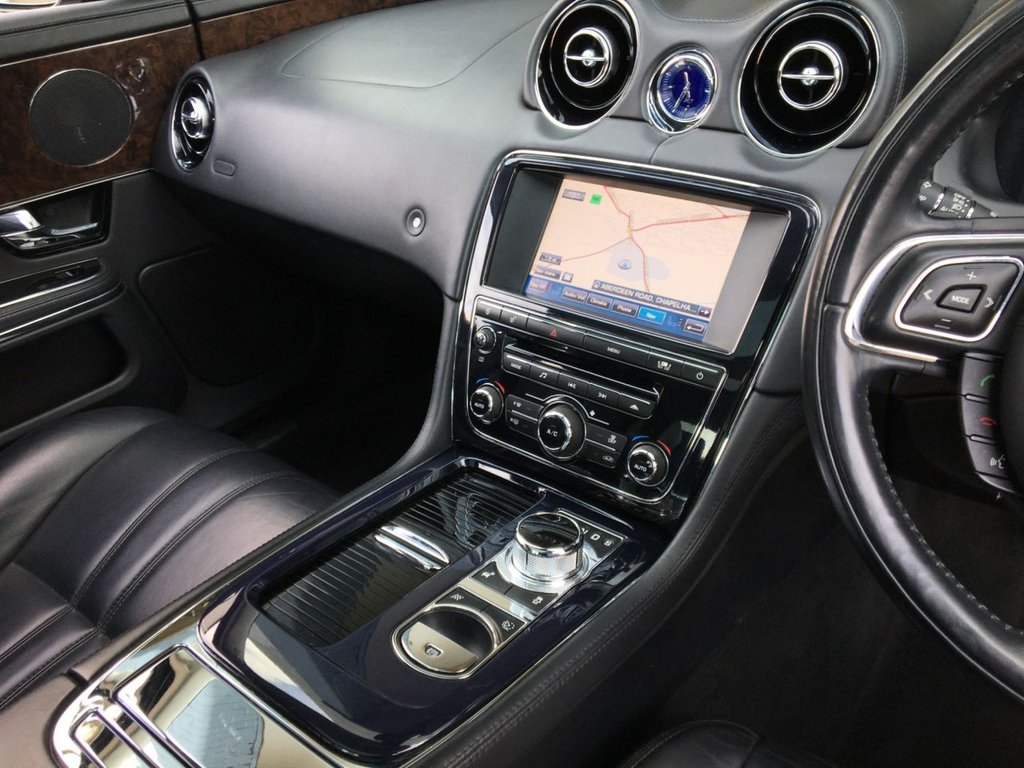 USED 2011 11 JAGUAR XJ 3.0 D V6 PREMIUM LUXURY SWB 4d 275 BHP FINANCE AVAILABLE