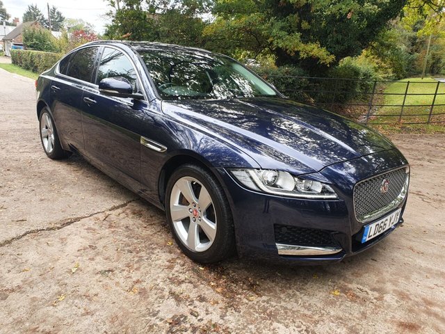 2016 66 Jaguar Xf 2.0 PORTFOLIO 4d 177 BHP