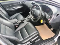 USED 2009 59 HONDA CIVIC 1.8 I-VTEC EX GT 5d AUTO 138 BHP X10 HONDA STAMPS/BLACK LEATHER/PAN ROOF/ SATNAV/HEATED SEATS LAST SERVICED @43,974 MILES /  X10 HONDA STAMPS/BLACK LEATHER/PAN ROOF/ SATNAV/HEATED SEATS,