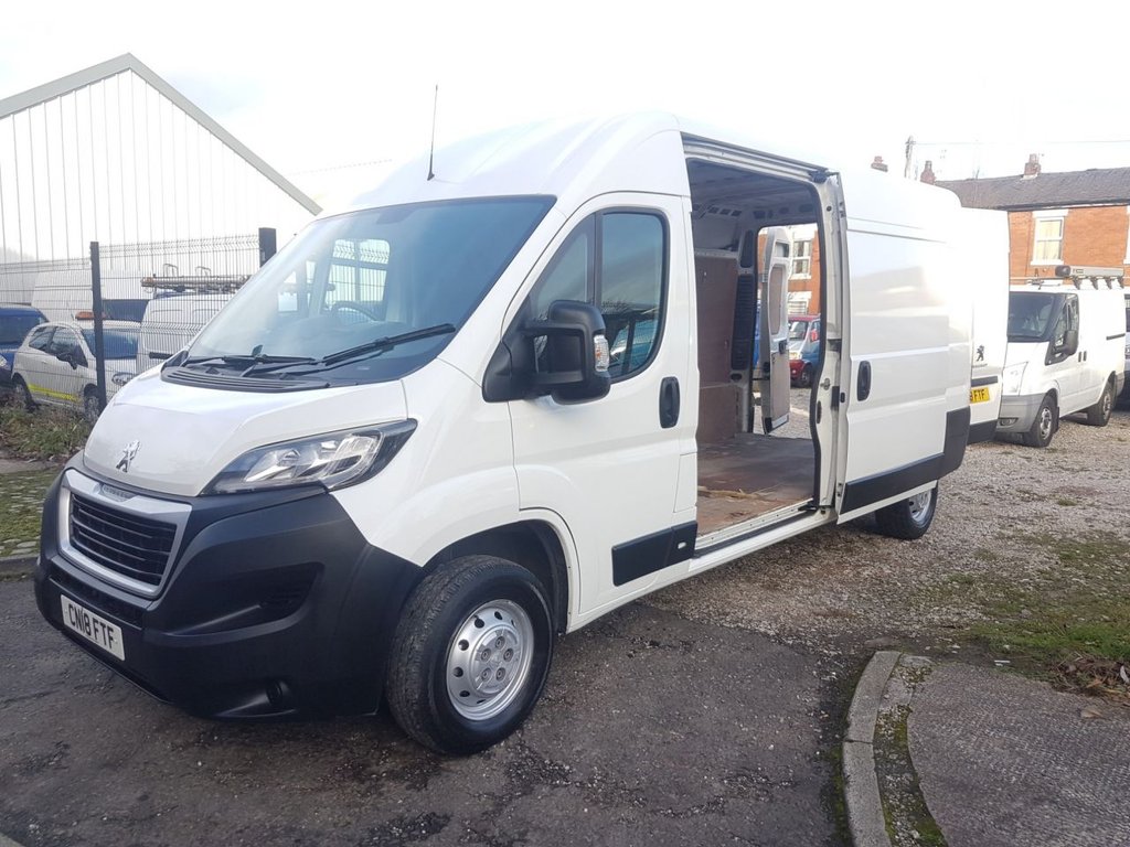 View our PEUGEOT BOXER