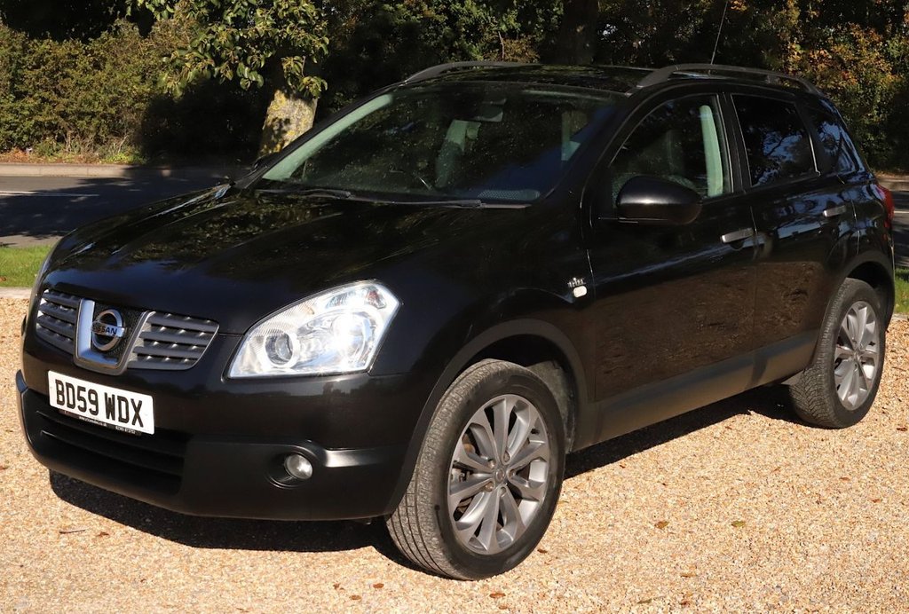 View our NISSAN QASHQAI