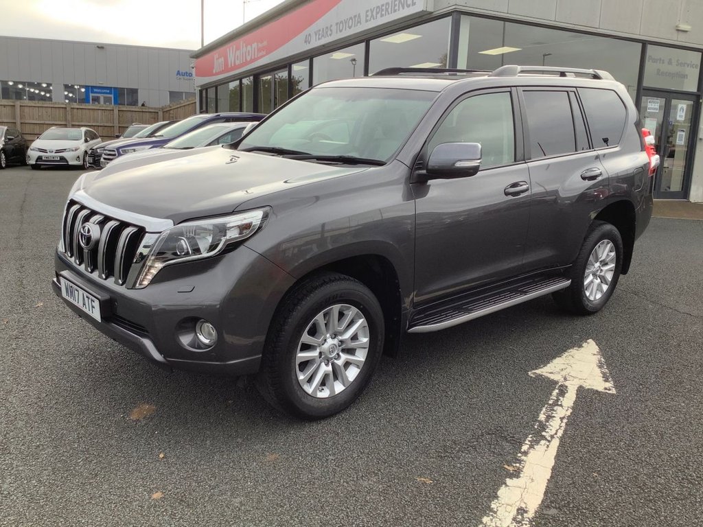 View our TOYOTA LAND CRUISER