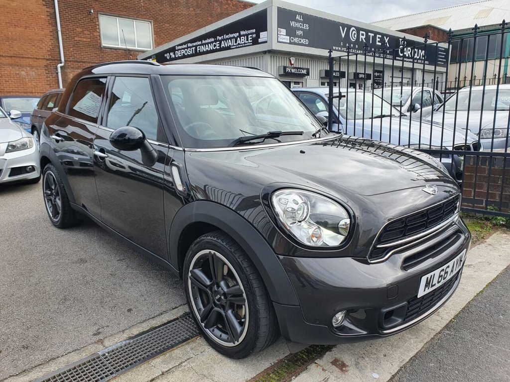 View our MINI COUNTRYMAN