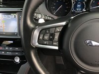 USED 2017 67 JAGUAR F-PACE 2.0 R-SPORT 5d 178 BHP &pound;150 ANNUAL ROAD TAX