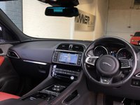 USED 2017 67 JAGUAR F-PACE 2.0 R-SPORT 5d 178 BHP &pound;150 ANNUAL ROAD TAX
