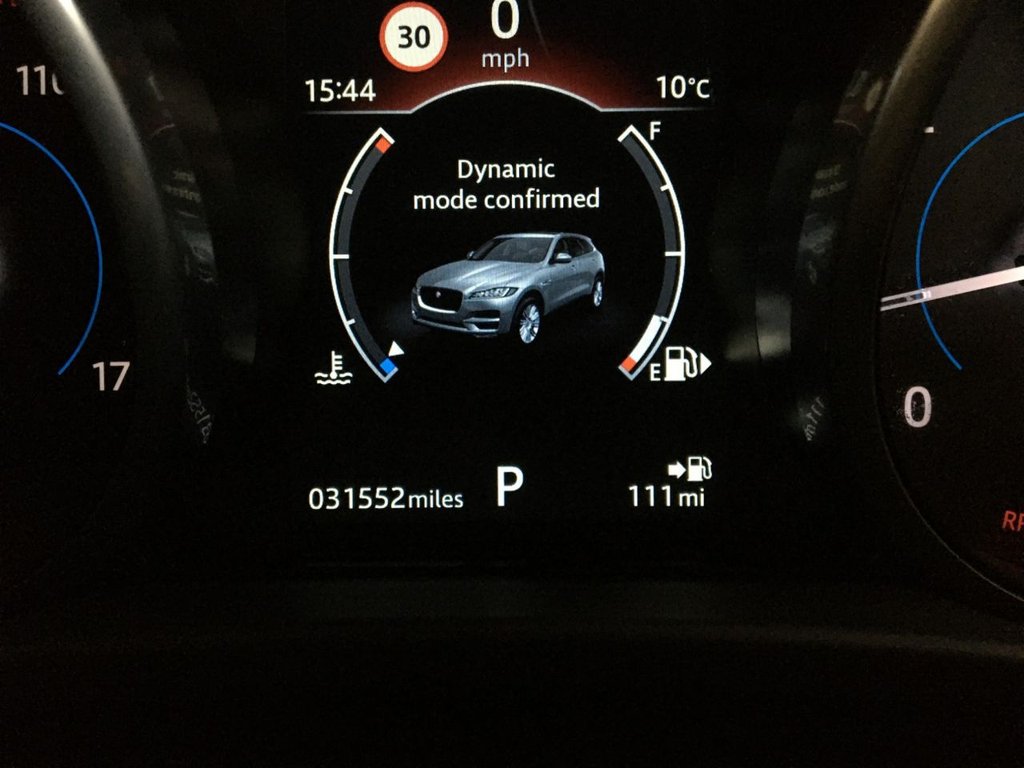 USED 2017 67 JAGUAR F-PACE 2.0 R-SPORT 5d 178 BHP &pound;150 ANNUAL ROAD TAX