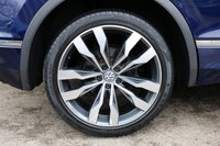 USED 2017 17 VOLKSWAGEN TIGUAN 2.0 R LINE TDI BMT 4MOTION DSG 5d 148 BHP 
