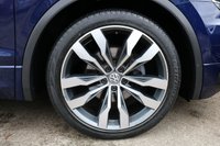 USED 2017 17 VOLKSWAGEN TIGUAN 2.0 R LINE TDI BMT 4MOTION DSG 5d 148 BHP 