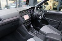 USED 2017 17 VOLKSWAGEN TIGUAN 2.0 R LINE TDI BMT 4MOTION DSG 5d 148 BHP 