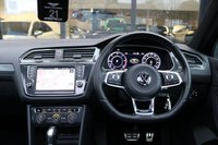 USED 2017 17 VOLKSWAGEN TIGUAN 2.0 R LINE TDI BMT 4MOTION DSG 5d 148 BHP 