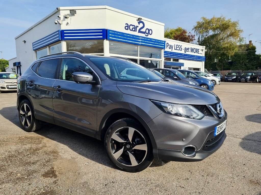 View our NISSAN QASHQAI