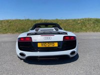 USED 2010 60 AUDI R8 5.2 SPYDER V10 QUATTRO 2d 518 BHP AUTOMATIC  JUST 24,500 MILES - STUNNING EXAMPLE - DOCUMENTED SERVICE HISTORY - STUNNING EXAMPLE - SUZUKA GREY METALLIC