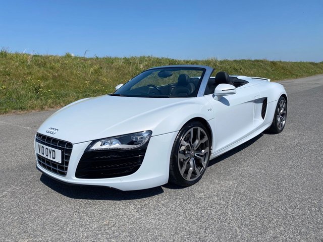 View our AUDI R8