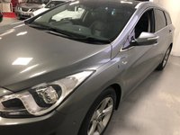 USED 2012 62 HYUNDAI I40 1.7 PREMIUM BLUE DRIVE CRDI  5d 134 BHP * REVERSING CAMERA * MOT 20th AUGUST 2021 * HEATED FRONT & REAR LEATHER SEATS *