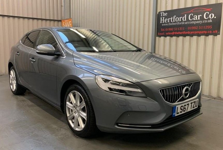 View our VOLVO V40