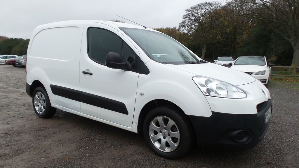 View our PEUGEOT PARTNER