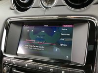 USED 2017 17 JAGUAR XJ 3.0 D V6 PORTFOLIO 4d 302 BHP FINANCE AVAILABLE