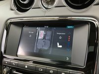 USED 2017 17 JAGUAR XJ 3.0 D V6 PORTFOLIO 4d 302 BHP FINANCE AVAILABLE
