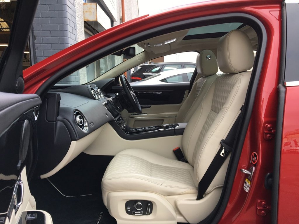 USED 2017 17 JAGUAR XJ 3.0 D V6 PORTFOLIO 4d 302 BHP FINANCE AVAILABLE