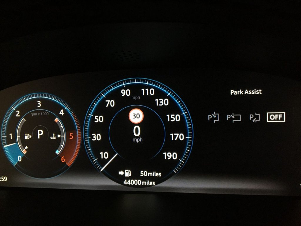 USED 2017 17 JAGUAR XJ 3.0 D V6 PORTFOLIO 4d 302 BHP FINANCE AVAILABLE