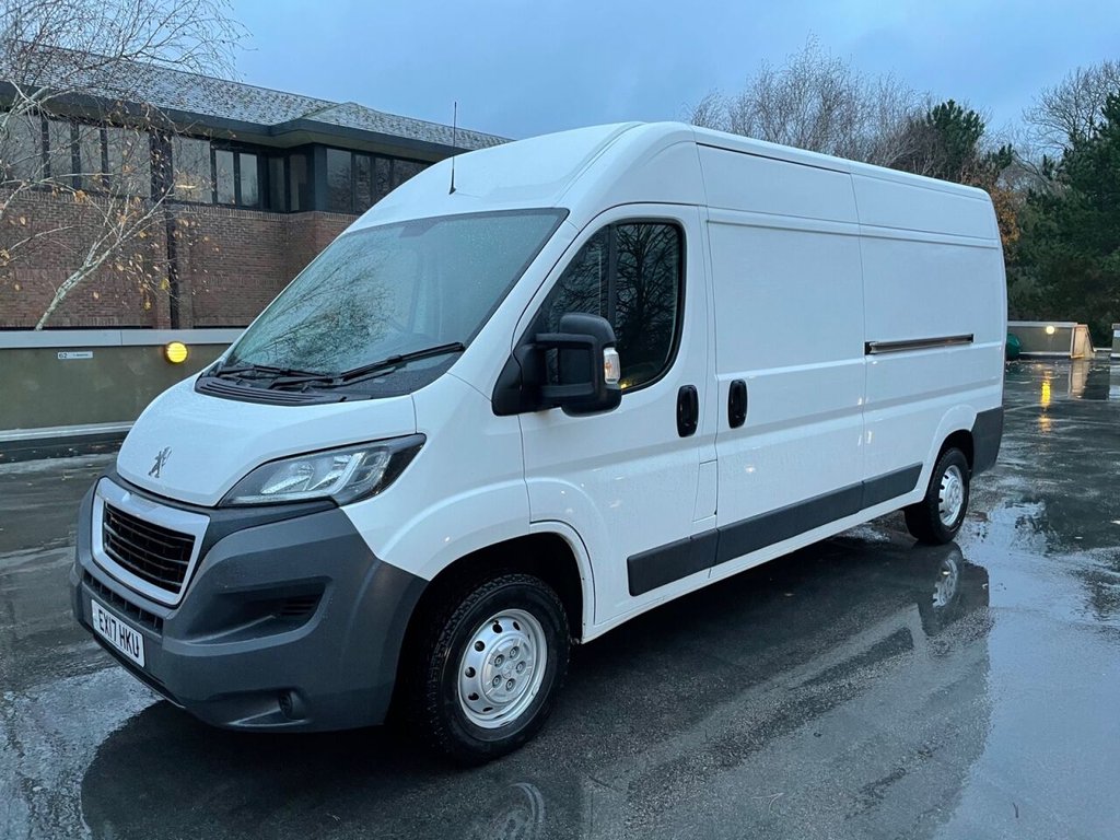 View our PEUGEOT BOXER