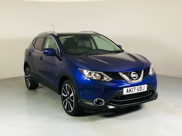 View our NISSAN QASHQAI