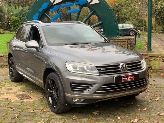 2017 17 Volkswagen Touareg 3.0 V6 R-LINE PLUS TDI BLUEMOTION TECHNOLOGY 5d 259 BHP