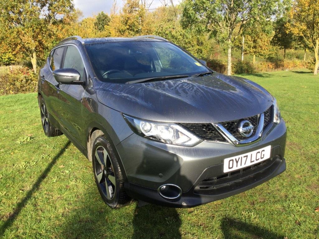 View our NISSAN QASHQAI