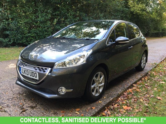 View our PEUGEOT 208