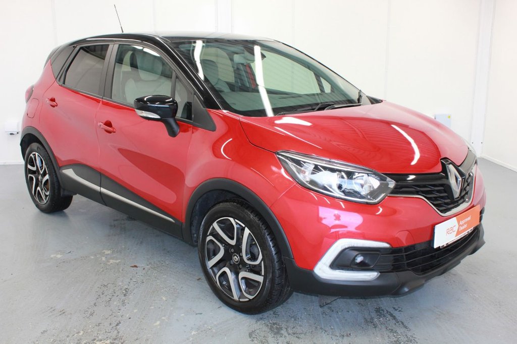 View our RENAULT CAPTUR