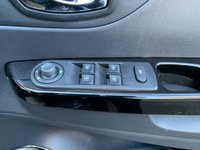 USED 2017 66 RENAULT CAPTUR 1.2 SIGNATURE NAV TCE 5d 117 BHP 