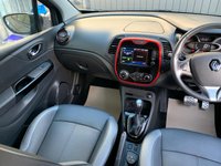 USED 2017 66 RENAULT CAPTUR 1.2 SIGNATURE NAV TCE 5d 117 BHP 