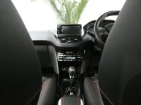 USED 2017 17 PEUGEOT 2008 1.2 PURETECH S/S GT LINE 5d 110 BHP SAT NAV PANORAMIC SUNROOF