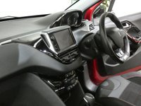 USED 2017 17 PEUGEOT 2008 1.2 PURETECH S/S GT LINE 5d 110 BHP SAT NAV PANORAMIC SUNROOF