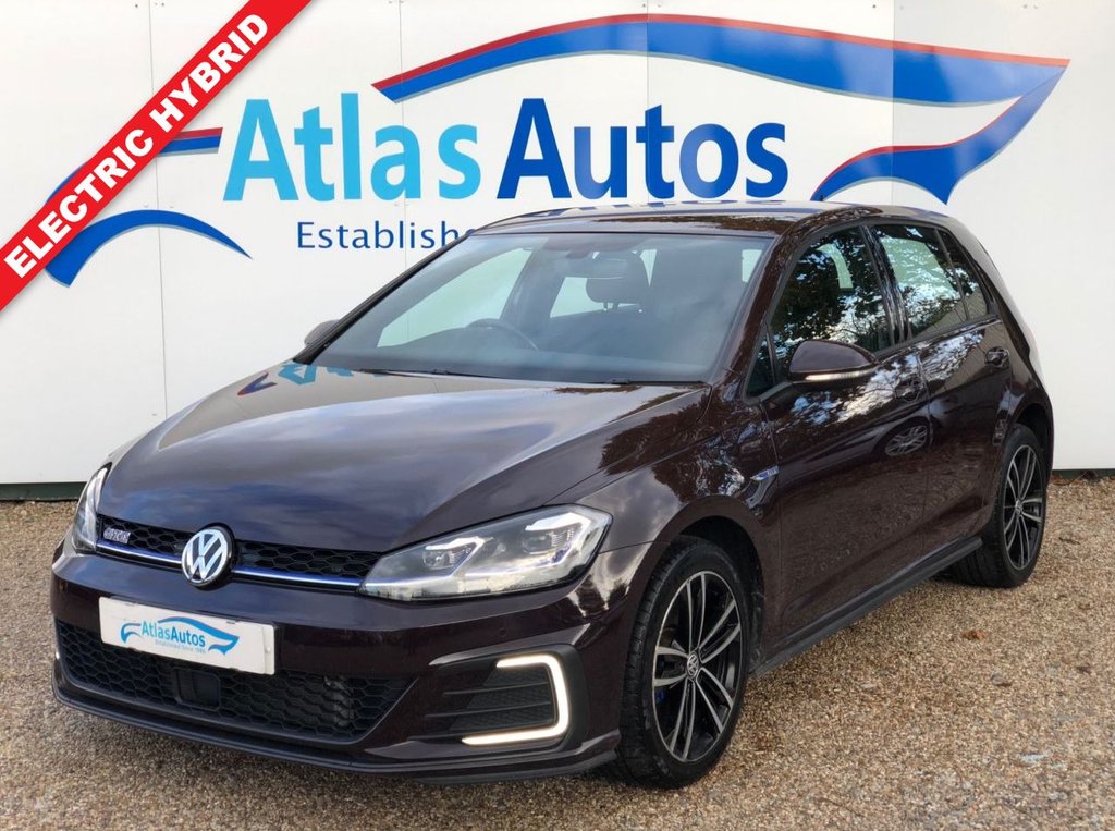 View our VOLKSWAGEN GOLF