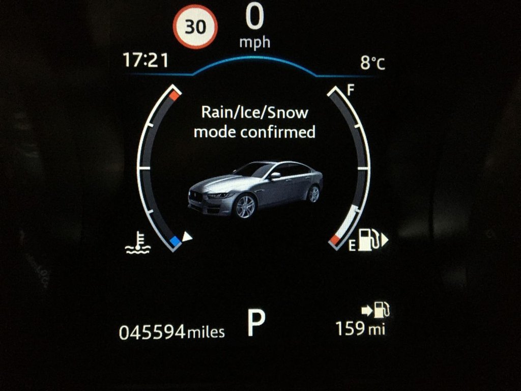 USED 2017 67 JAGUAR XE 2.0 D PRESTIGE 4d 178 BHP FINANCE AVAILABLE